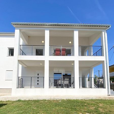 Villa Alexandria ลิทซ์ยัน ภายนอก รูปภาพ