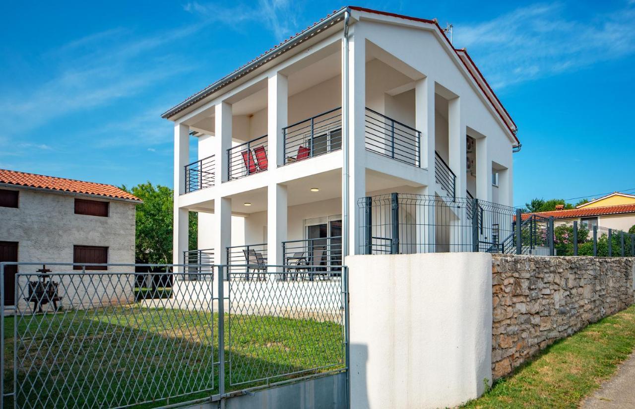 Villa Alexandria ลิทซ์ยัน ภายนอก รูปภาพ